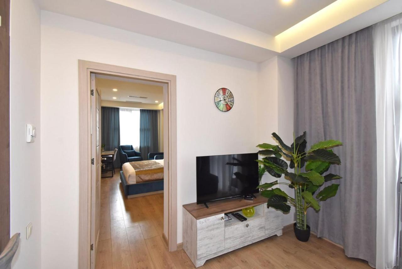 Home4You City Center Apartments Erivan Exterior foto