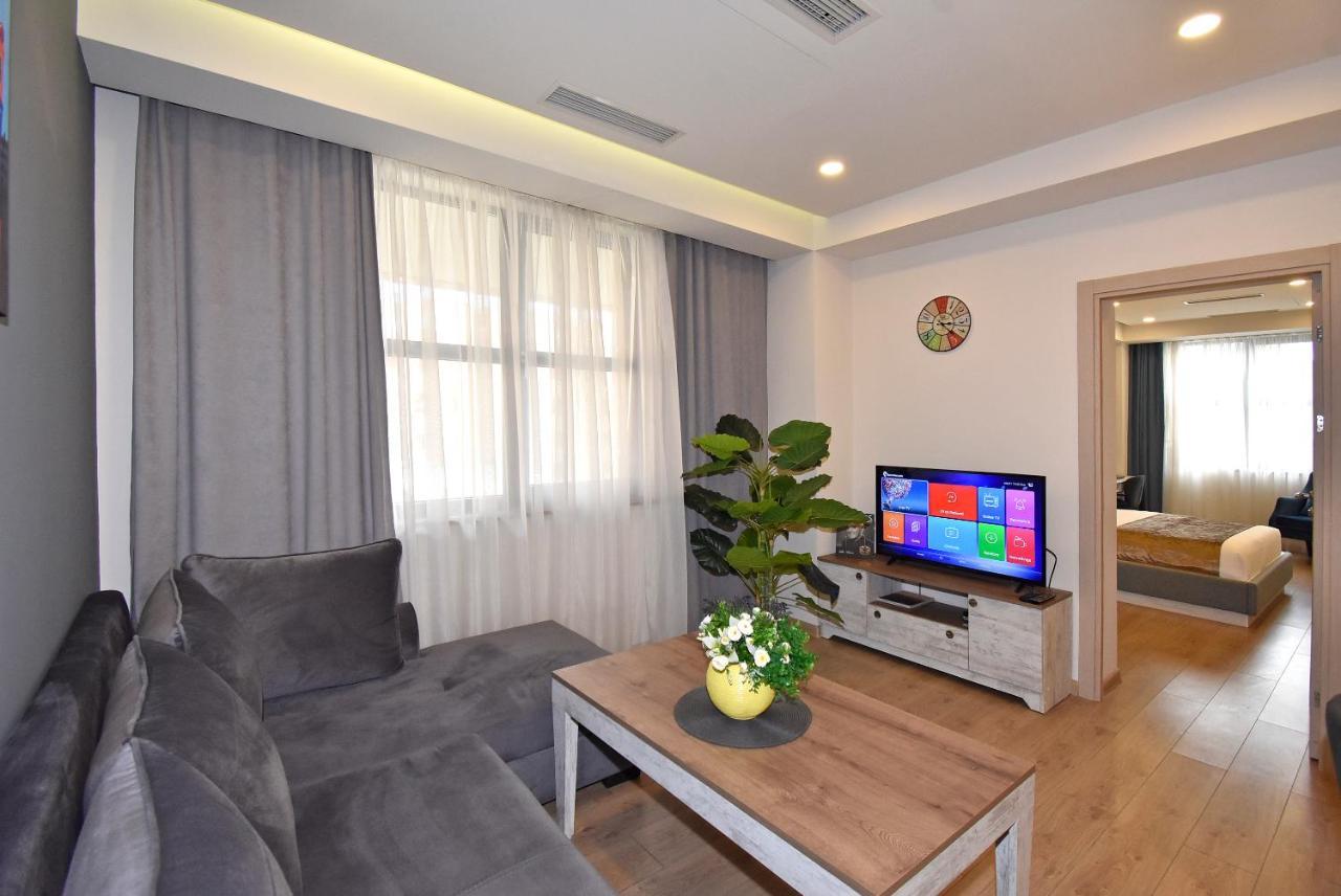 Home4You City Center Apartments Erivan Exterior foto
