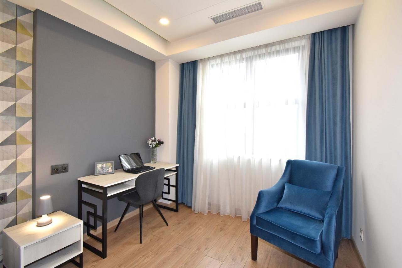 Home4You City Center Apartments Erivan Exterior foto